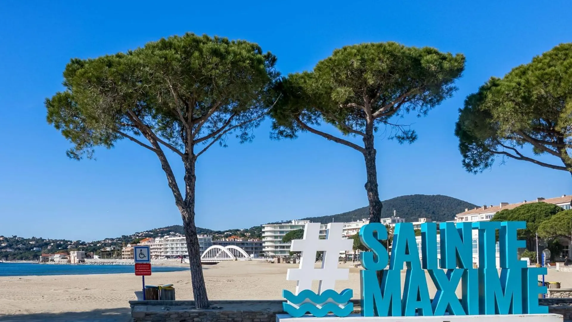 Apartment Les Mimosas By Interhome Sainte-Maxime