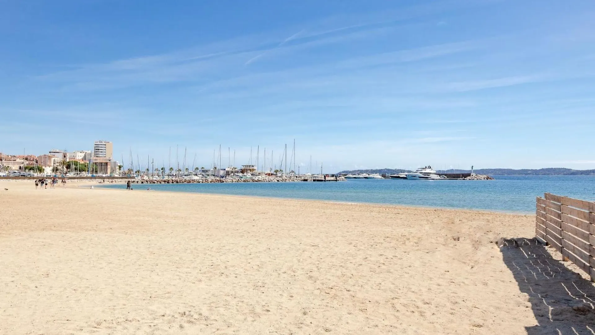 Apartment Les Mimosas By Interhome Sainte-Maxime